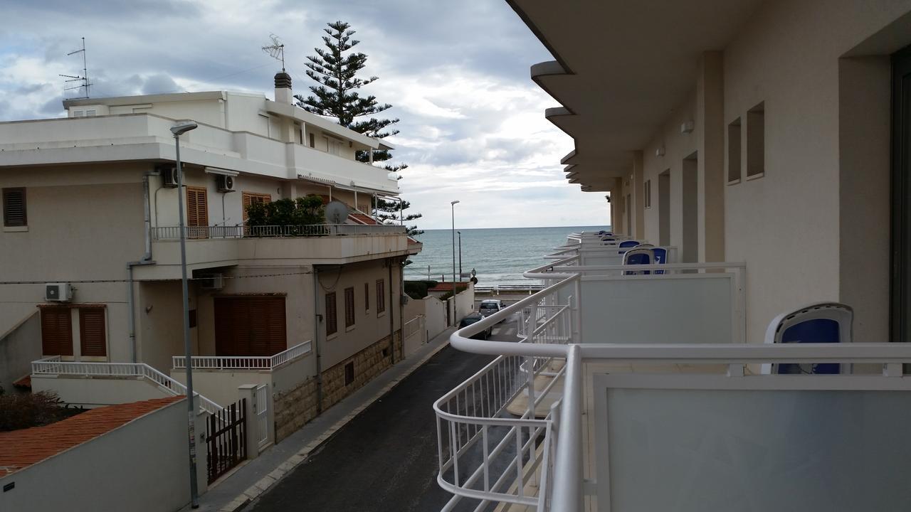 Hotel Miramare Marina di Ragusa Bagian luar foto